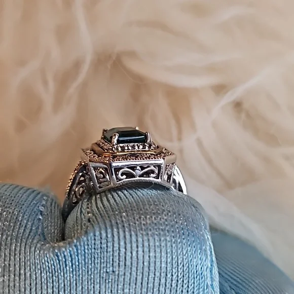 -SOLD- Vintage style, lab created emerald w/real diamonds with silver and 14kt - Picture 6 of 8